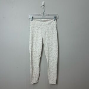 Fabletics Define High Waisted 7/8 leggings white camo